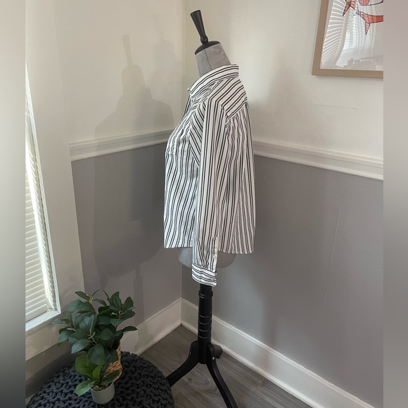🔵5 For $15🔵 Banana Republic Quinn Boy Fit White & Dark Grey Stripe Button Down - Picture 5 of 8